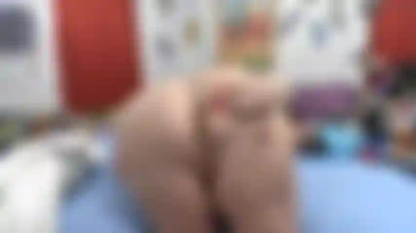 Pov_cachorrinha_com_o_cu_aberto----dedilhando_o_cu---falando_sujeira--fazendo_você_cheirar_meus_buracos---gozar_no_meu_cu.