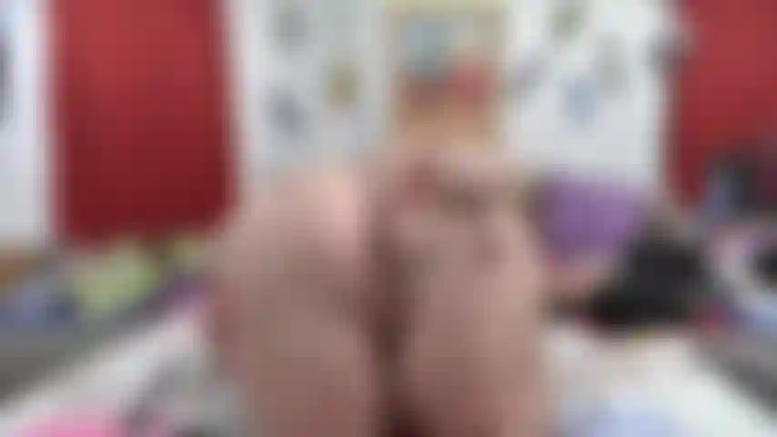 Pov_of_asshole_spraed_open---incentivo_para_você_lamber_esse_doce_cu.