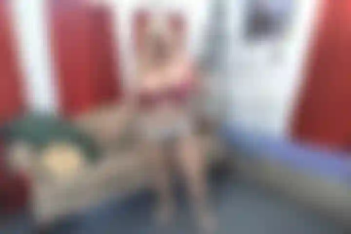 Bbc_strapon_in_white_panties com peitos.