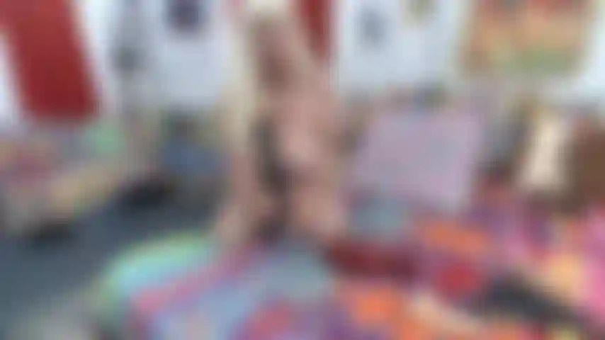 Beta_bitch,_mostrando_o_tamanho_de_beta_em_comparação_com_alfa--com_amante_nua.