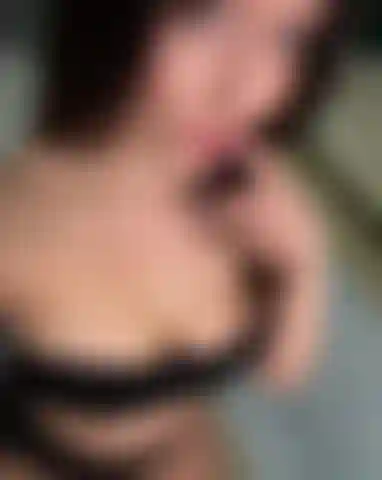 I was just jumping... until the top started to fall...
Too much movement for such a small top