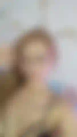 Sensual & directaLook that provokes, attitude that makes you fall in love  Tonight promises #SinMiedo #latinassexy#feet