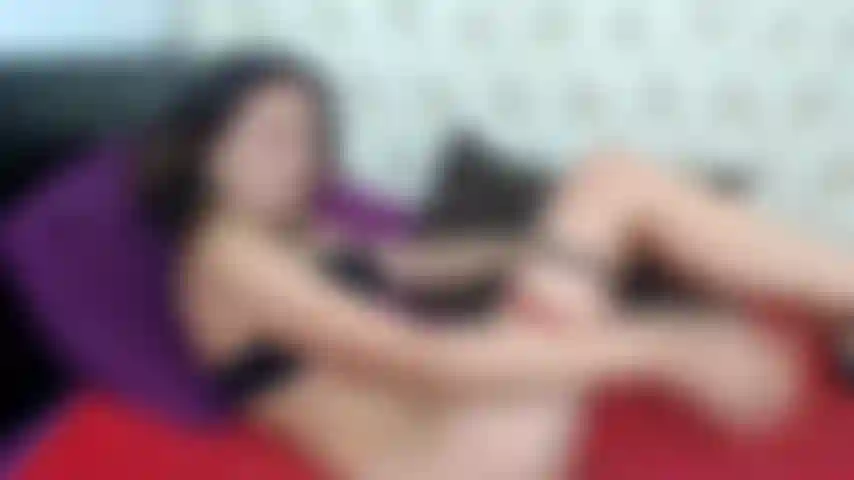 Buceta rosa e creme.