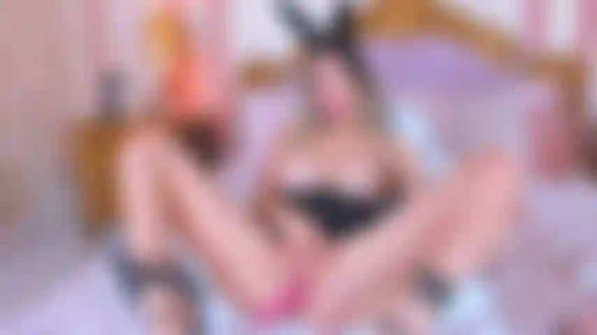 Coelhinha safada e brincalhona.