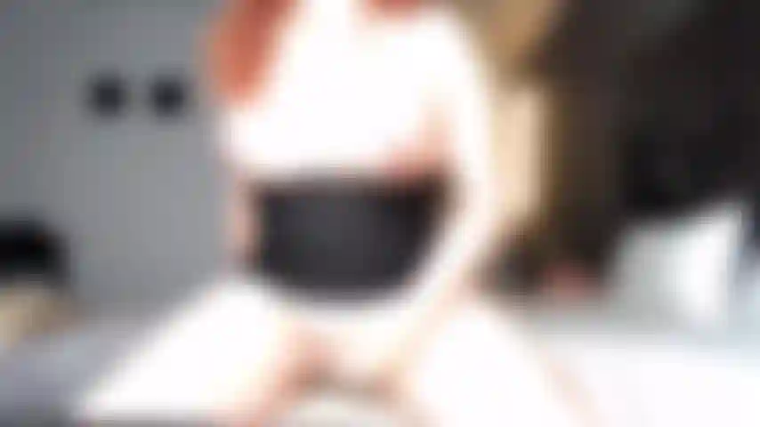 O marido da minha melhor amiga me visitou na minha casa e me fez gozar!