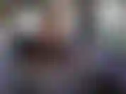 Com tesão no banco de trás do ônibus no estacionamento do walmart só tive que me filmar sendo safada. Carros passando, janelas abertas, orgasmos fluindo!