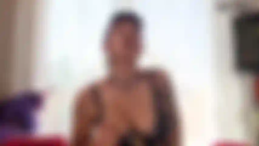 A madrasta faz de você seu brinquedo.