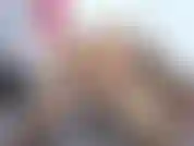 Alimentando meu cuzinho com leite e fodendo forte com brinquedos diferentes.