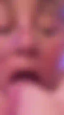 Quero chupar seu pau.