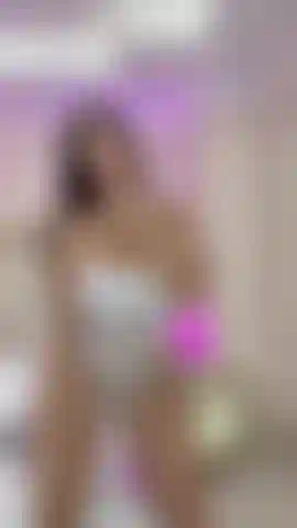 horny girl and ready to seduce