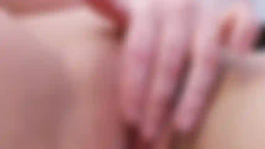 A pornstar sonja hazes tem uma buceta raspada e gozada