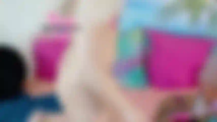 Goon To My Feet - Sophia Sinclaire teases you with her perfect feet - HD MP4