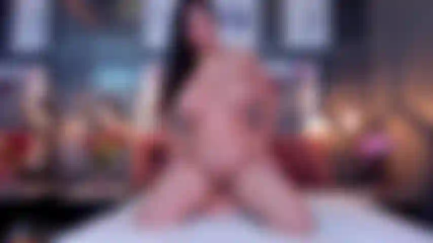 Saltando meus peitos deliciosos com um ótimo passeio.