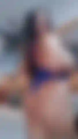 O que você quer fazer com meus peitos grandes?