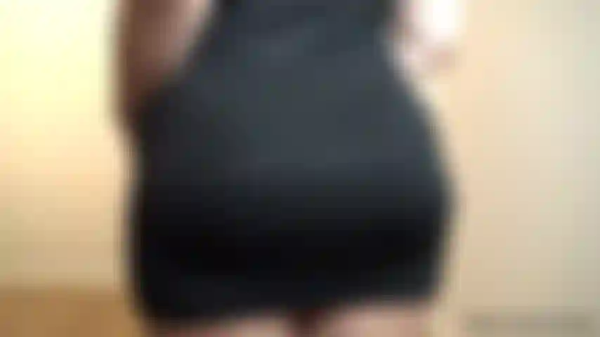 Jogo joi: andar, tirar a roupa e sacudir o bumbum - adoro te dizer como acariciar para mim! Vamos ver se você consegue passar por toda essa provocação. Faça exatamente o que eu digo enquanto eu ando, tiro a roupa, balanço a bunda e bato palmas!