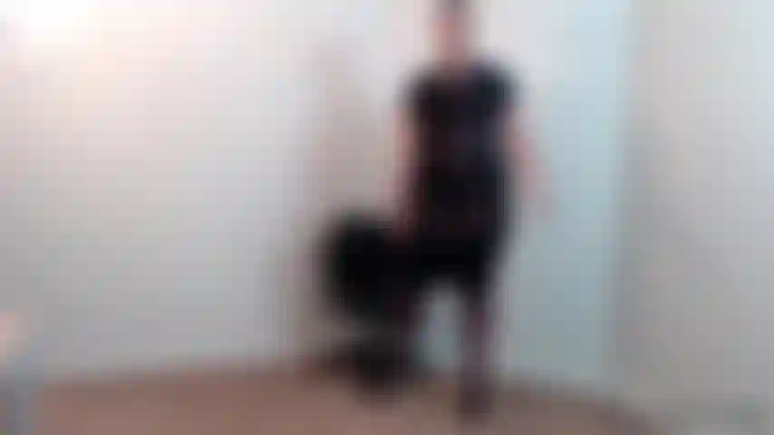 Office pervert joi cam recording pt 2- eu disse para você voltar ao meu escritório e estou com uma nova roupa sexy para você: vestido transparente, salto alto, meia-calça, liga e sutiã. Digo para acariciar enquanto ando, rebolo, tiro um pouco a roupa, sacudo e danço. Até deixei você gozar!