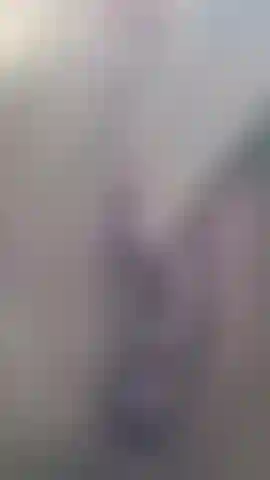 Veja-me ficar com uma buceta cremosa e molhada.