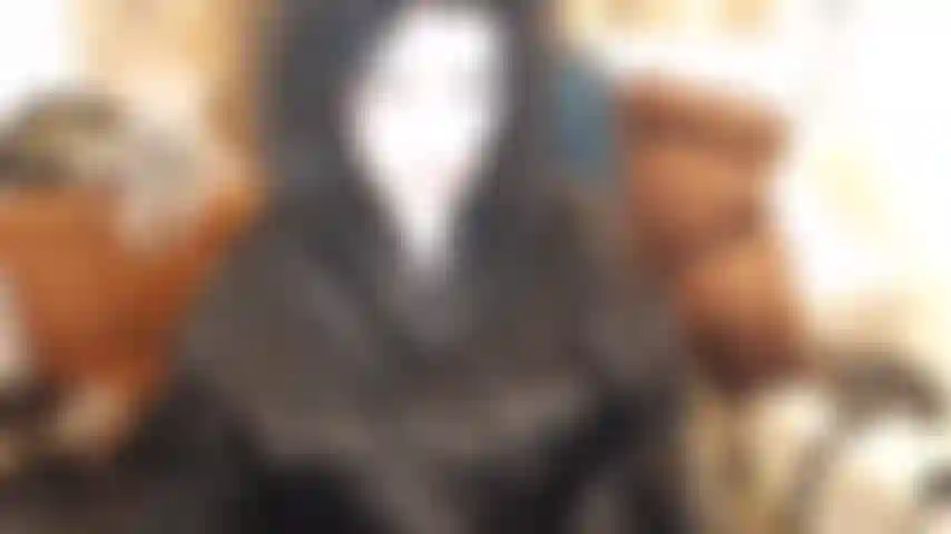 Mauser e seu fetiche por cetim :))) você tem um fetiche por cetim? Faça o que mauser faz. Masturba seu pau em meus peitos acetinados, bunda, buceta... Deixe-me provocar você, baby: p.