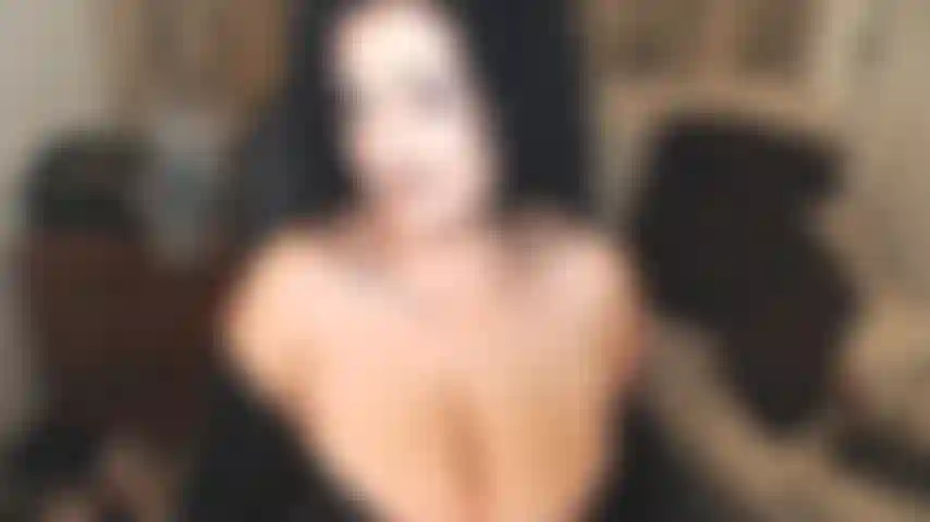 Não tenha medo de ter um pau pequeno que te torne um fracasso total. Você pode ser meu cu, estando lá para mim enquanto eu fumo e faço sexo com paus alfa. Limpa as cinzas, massageia minhas costas, limpa minha buceta depois. Faça qualquer coisa para agradar sua amante. Certo, jojo? :)))).