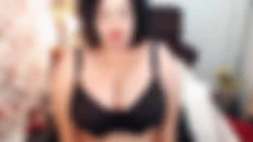 Toine. Um decote personalizado, cuspindo, falando sujo, tetas provocando e masturbando encorajamento para você. Podem curtir também galera :)))))).