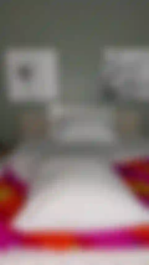 Travesseiro em topless.