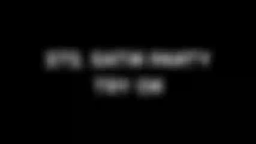 273. Experimente calcinha de cetim.