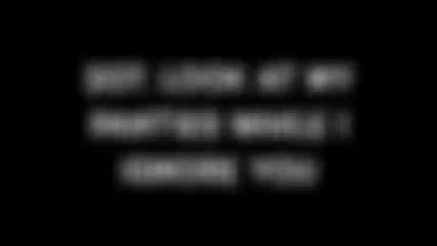 307. Olhe para minha calcinha enquanto eu te ignoro.