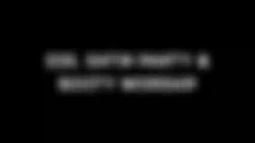 235. Adoração de calcinha de cetim e espólio.