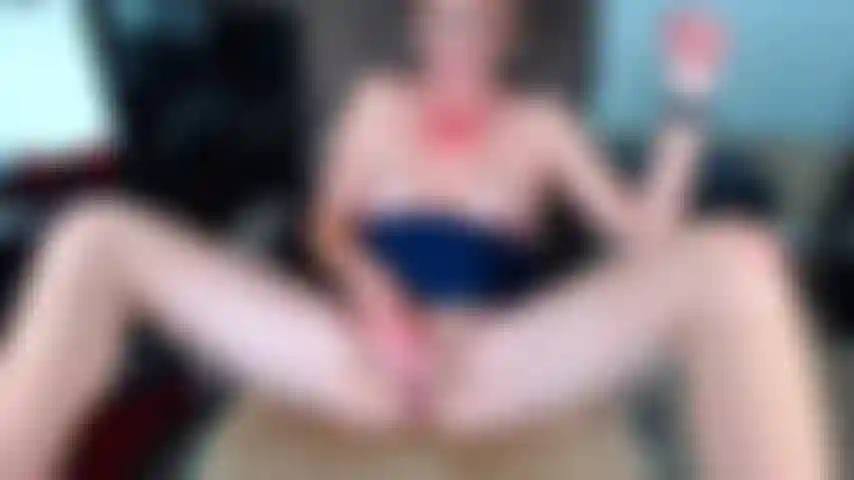 73. Fun gs com cubos de gelo e vibrador. Tenho 3 orgasmos, o último é um jorro!