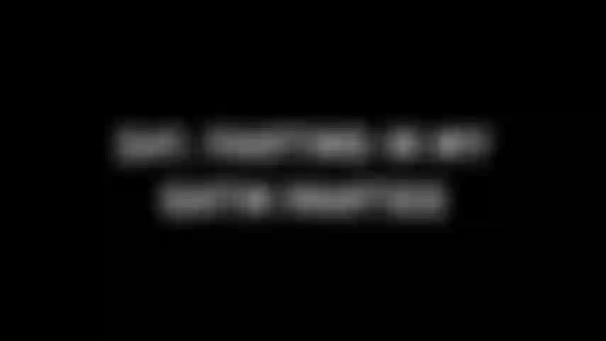 341. Peidando em minhas calcinhas de cetim.