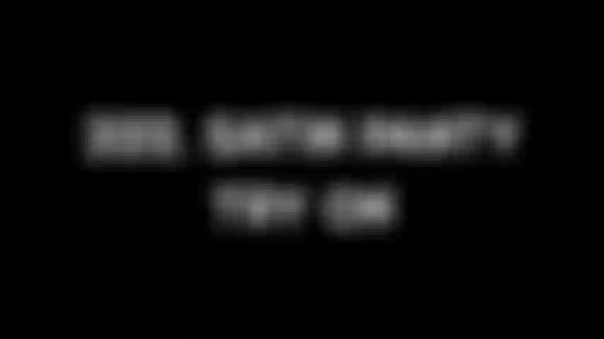 322. Experimente calcinha de cetim.