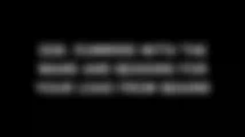 339. Gozando com a varinha e implorando por sua carga por trás.