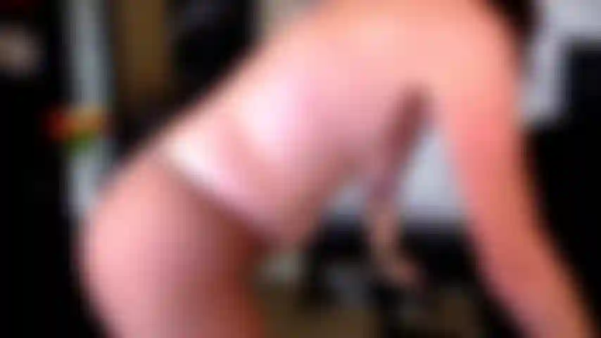 184. Meia-calça e varinha mágica.