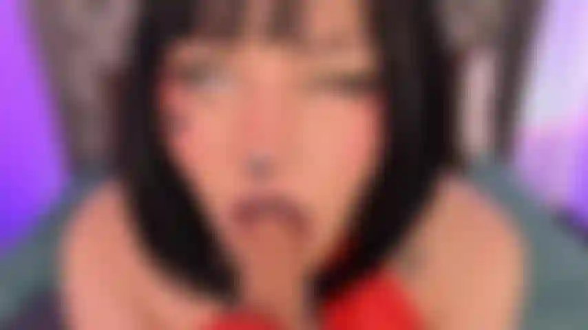 O rosto e os peitos da mímica sexy estão fodidos ??