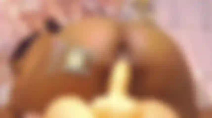 Primeira vez montando minha boneca sexual.