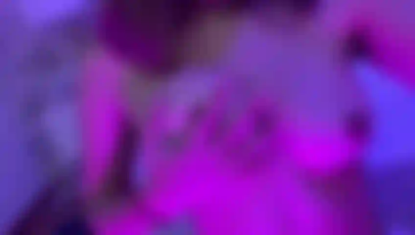 Meus seios sensuais.