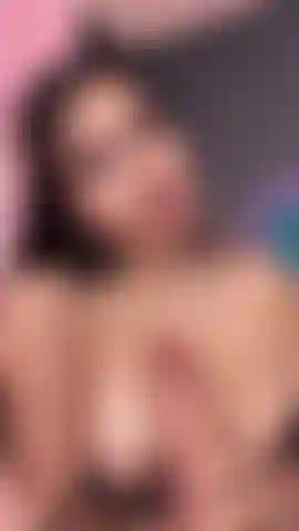 Que excitante sentir seu pau em todo meu corpo.