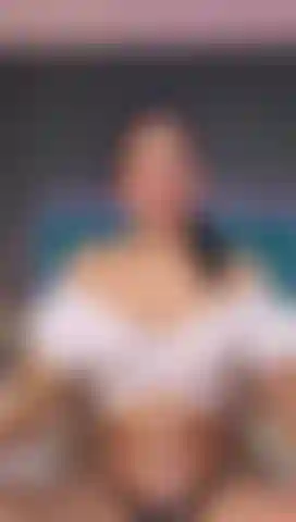 Um jogo excitante com meus dedos na minha buceta, me excita fazer isso quando estou com muito tesão.
