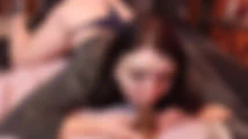 Chupando e fodendo meu novo brinquedo bbc!