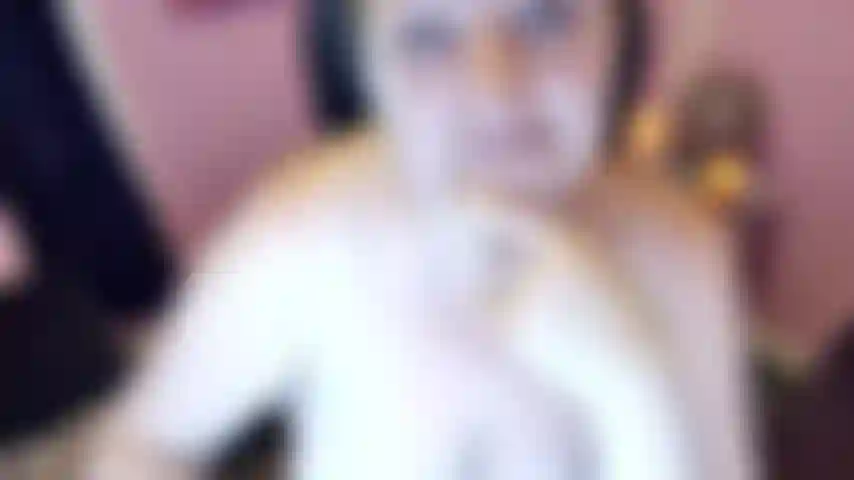Roleplay of me playing a bossy boss in pantyhose who uses you for her pleasure calling you out on your kinky fetish and using it to my advantage hot dirty talk great video for panyhose lovers