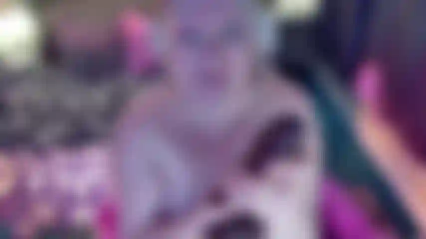 Vou prender seu cuzinho apertado e te foder com minha humilhação gostosa com um pau grande e conversa suja. Neste vídeo, vou usar sua bunda como meu brinquedo sexual. Se você gosta de mulheres dominantes e ser presa ou gosta de ser humilhada e obrigada a aproveitar um pau grande, assista a este vídeo!