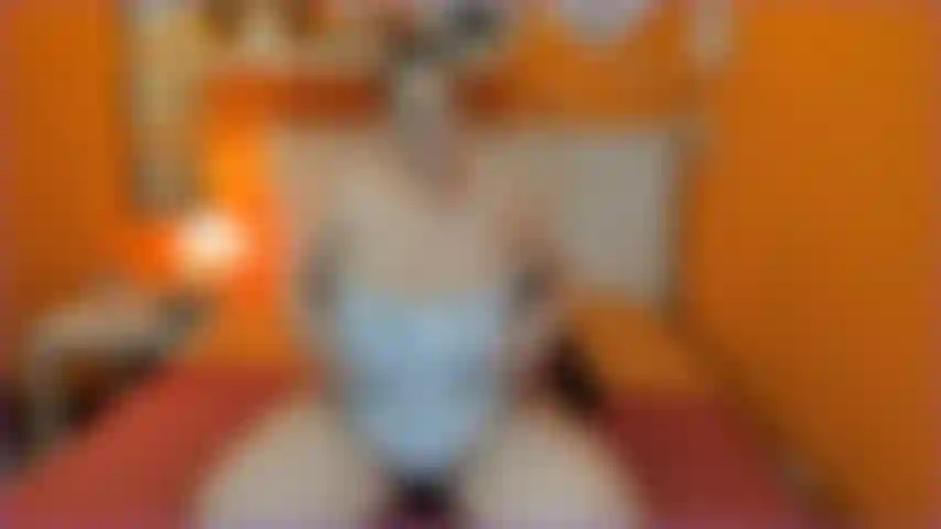 Sua namorada magra está indo para a cama e você está logado para vir me ver porque você sabe que meu corpo grande e gordo é o que pode fazer você gozar mais forte do que qualquer outra pessoa!