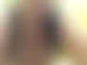 Todas as noites você vai para a cama ao lado de sua esposa adormecida, mas você não consegue pensar em mim, então você fica online e me deixa provocá-lo enquanto você acaricia seu pau, ela está dormindo, ela não sabe o que está acontecendo.