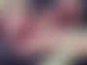 Fodi minha bucetinha com um brinquedo novo, enquanto um vibrador exuberante na minha bunda para esticar meu cuzinho apertado (parte 1).