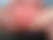 Só com um pouquinho de tesão e brincando com minha bucetinha madura. Dedilhando, fodendo e montando um vibrador.