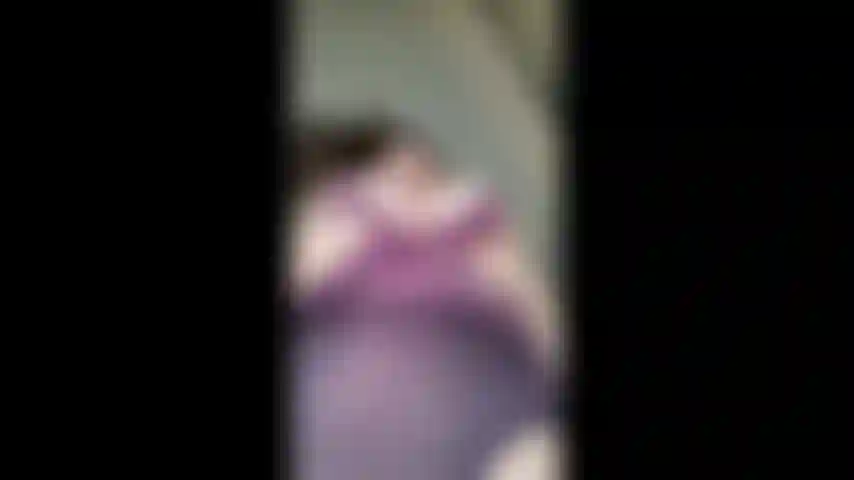 Peitos enormes na sua cara..