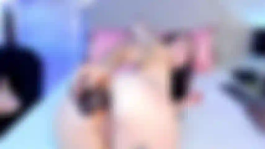 A big cock in my ass? Mmm of course