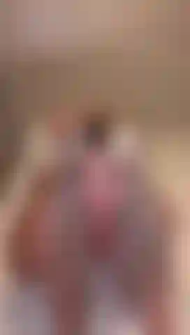 Boquete profundo desleixado.