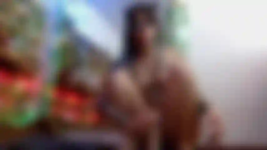 im fire in this video i love when i touch my clit so good just like that