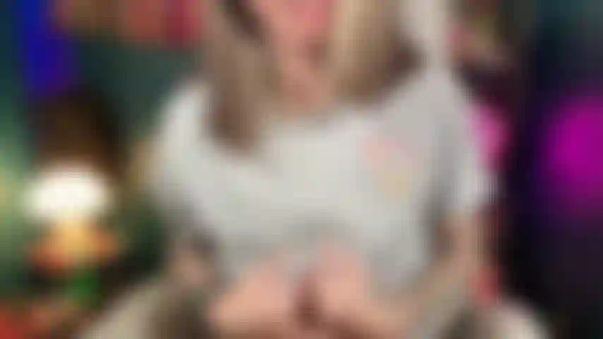 2 Brinquedos 1 bucetinha meu primeiro dp.